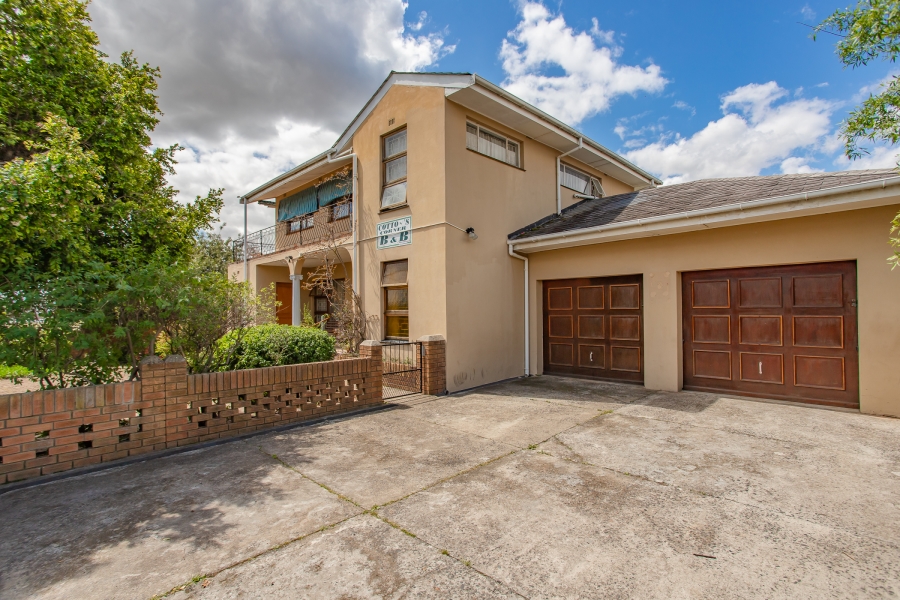 7 Bedroom Property for Sale in Charleston Hill Western Cape